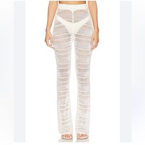 LSPACE Golden Hour Pant in Cream
NWOT size small retail $165